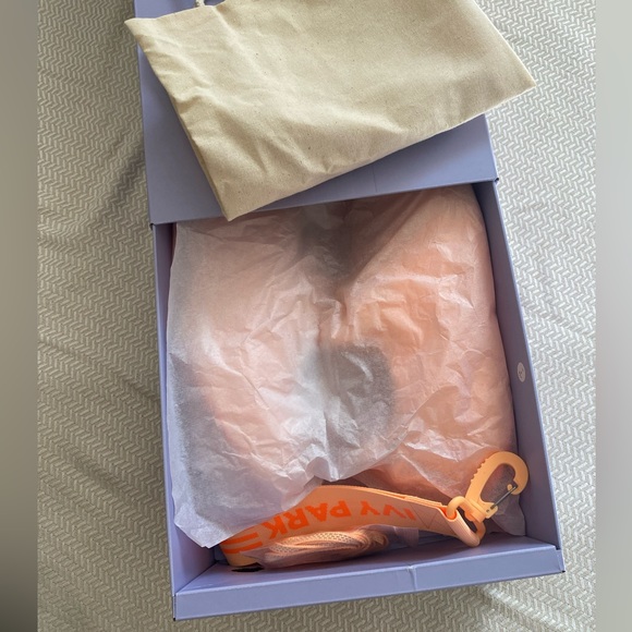 Adidas New Ivy Park Ultraboost Og Shoes - Picture 7 of 8